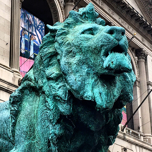 Lion outside the Art Institute